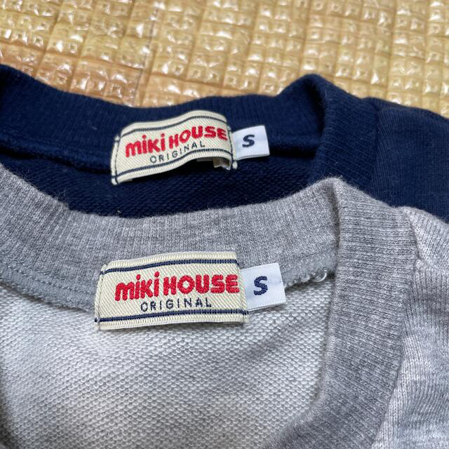 mikihouse(ミキハウス)のお値下げ中　ミキハウス　前あきベスト　80-90cm 2枚セット キッズ/ベビー/マタニティのベビー服(~85cm)(ジャケット/コート)の商品写真