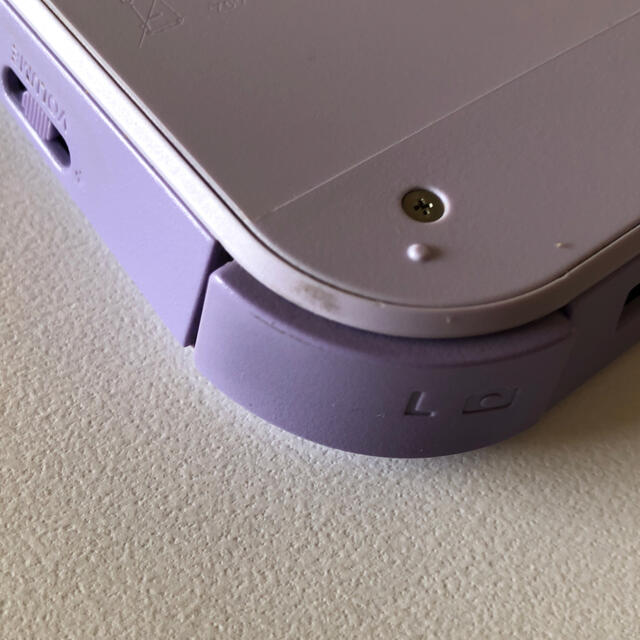 ニンテンドー2DS(ニンテンドー2DS)のニンテンドー　2DS本体 エンタメ/ホビーのゲームソフト/ゲーム機本体(携帯用ゲーム機本体)の商品写真