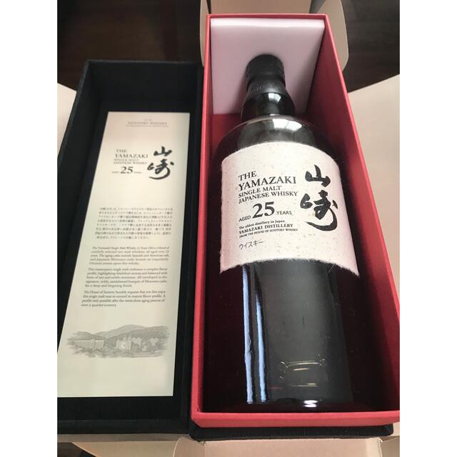 サントリー(サントリー)の【正規品】サントリー 山崎25年 ウィスキー 箱付き 食品/飲料/酒の酒(ウイスキー)の商品写真