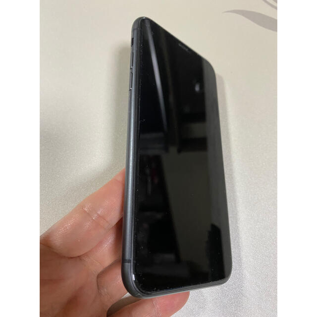 iPhone(アイフォーン)のアイホン11 ブラック　64G スマホ/家電/カメラのスマートフォン/携帯電話(スマートフォン本体)の商品写真