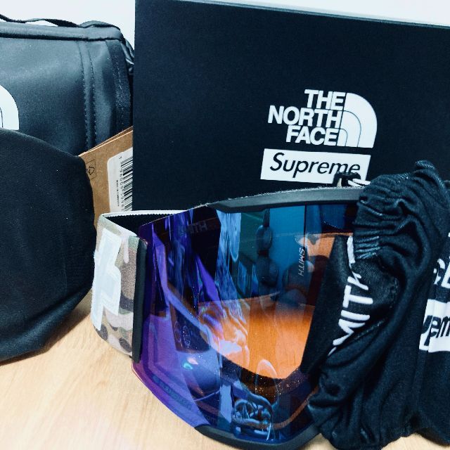 Supreme(シュプリーム)のSupreme The North Face Smith Goggles Cam スポーツ/アウトドアのスノーボード(ウエア/装備)の商品写真