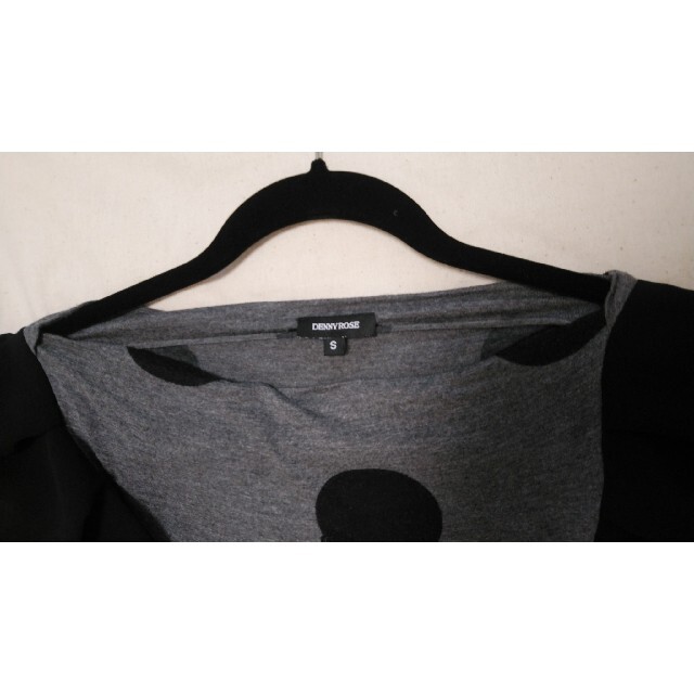 DENNYROSE(デニーローズ)のDENNY ROSE スタッズ　Tシャツ　S レディースのトップス(Tシャツ(半袖/袖なし))の商品写真