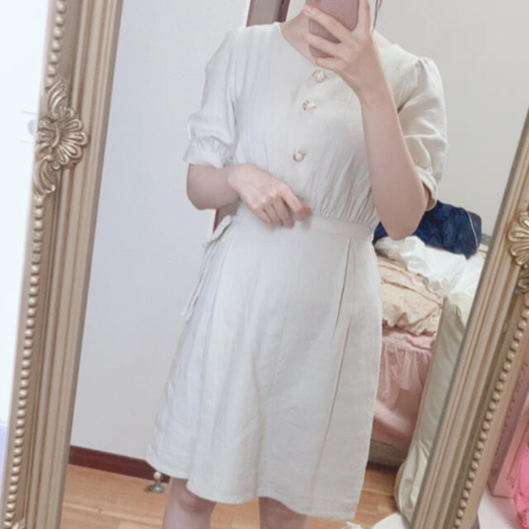 MAJESTIC LEGON(マジェスティックレゴン)のマジェスティックレゴン　ワンピース　MAJESTIC LEGON 夏服　デート服 レディースのワンピース(ひざ丈ワンピース)の商品写真