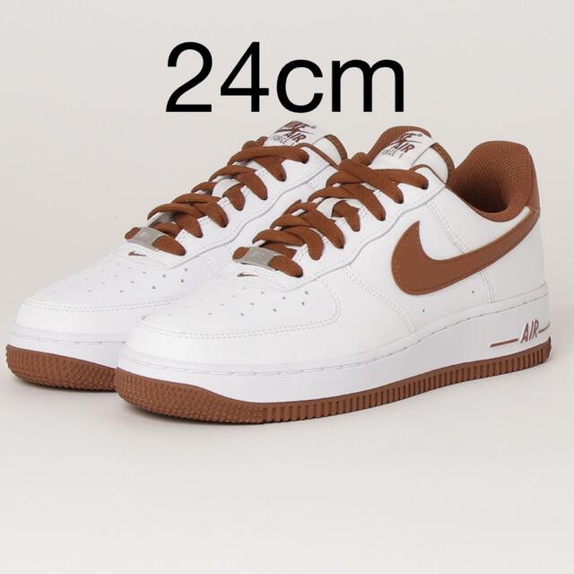 24 NIKE AIR FORCE 1 07 ブラウン