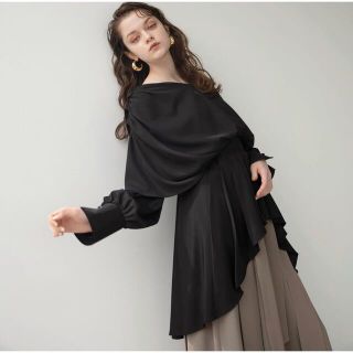 mieli invaliant❥❥ Back Tail Drape Blouse