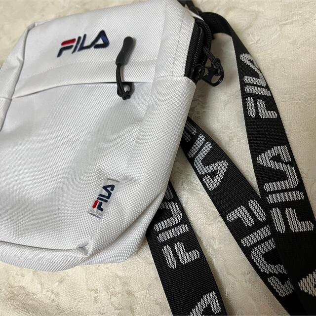 FILA(フィラ)のFILA ショルダーバッグ ホワイト レディースのバッグ(ショルダーバッグ)の商品写真