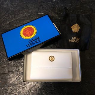 ジャンニヴェルサーチ(Gianni Versace)のGIANNI VERSACE ジャンニベルサーチ 長財布(折り財布)