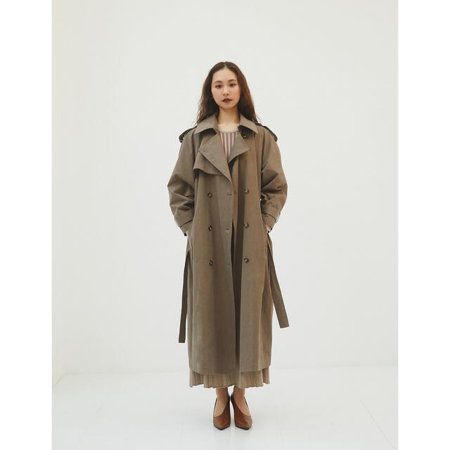 RANDEBOO(ランデブー)の【最終値下げ❗️】RANDEBOO Variation trench coat レディースのジャケット/アウター(トレンチコート)の商品写真