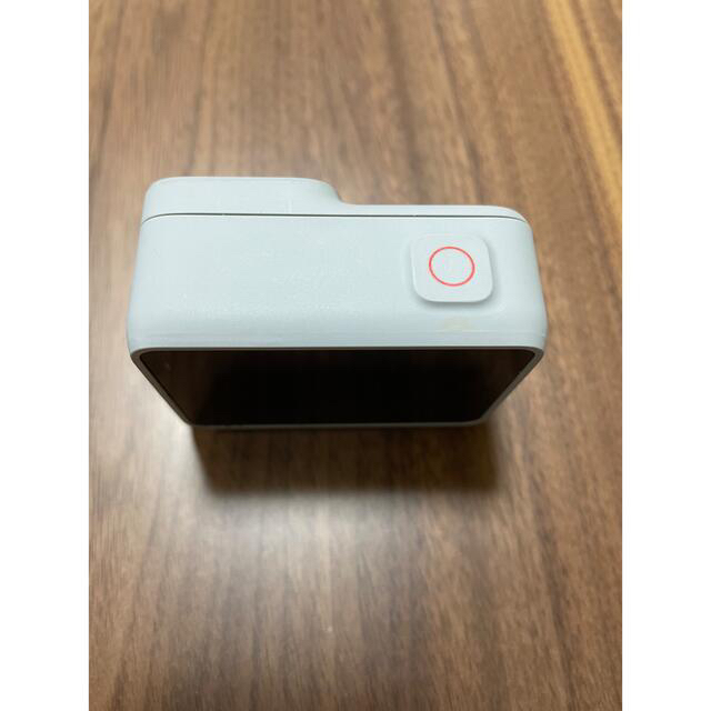 GoPro(ゴープロ)のGoPro HERO7white スマホ/家電/カメラのカメラ(コンパクトデジタルカメラ)の商品写真