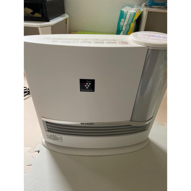 SHARP 加湿セラミックファンヒーター HX-H120-W 2019年製 - 季節、空調家電 SHARP 加湿セラミックファンヒーター HX-H120-W 2019年製 - 季節、空調家電