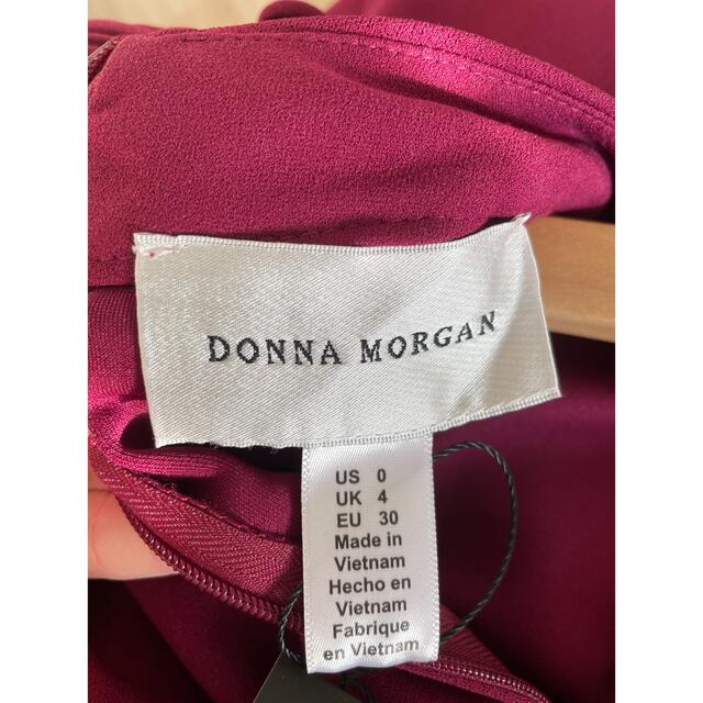 Donna Karan(ダナキャラン)のDonna Morgan ワンピース　ホステスさん、結婚式向け レディースのワンピース(ひざ丈ワンピース)の商品写真