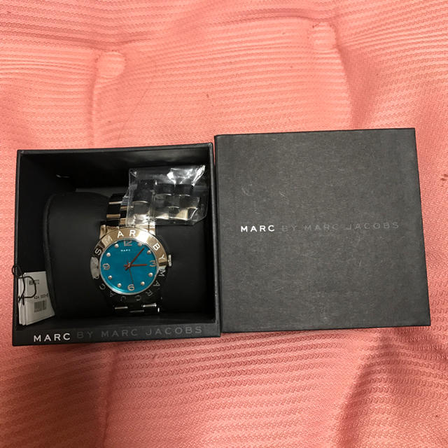 MARC BY MARC JACOBS(マークバイマークジェイコブス)のマークバイマークジェイコブス腕時計 レディースのファッション小物(腕時計)の商品写真