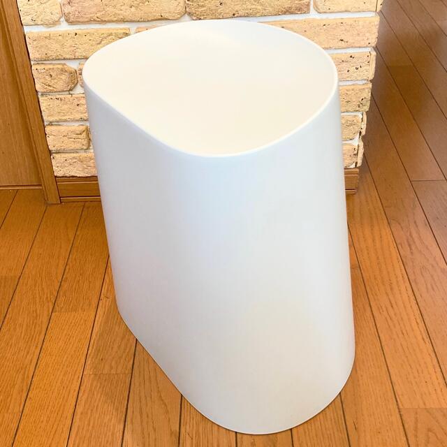 MUJI (無印良品)(ムジルシリョウヒン)の❇️【USED/美品】無印良品ポリプロピレンスタッキングスツール・ライトグレー インテリア/住まい/日用品の椅子/チェア(スツール)の商品写真