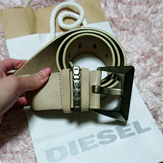 DIESEL(ディーゼル)のDIESEL レディースベルト レディースのファッション小物(ベルト)の商品写真