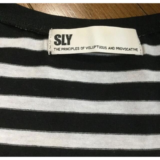 SLY(スライ)の美品SLYボーダー  Tシャツ  メンズのトップス(Tシャツ/カットソー(半袖/袖なし))の商品写真