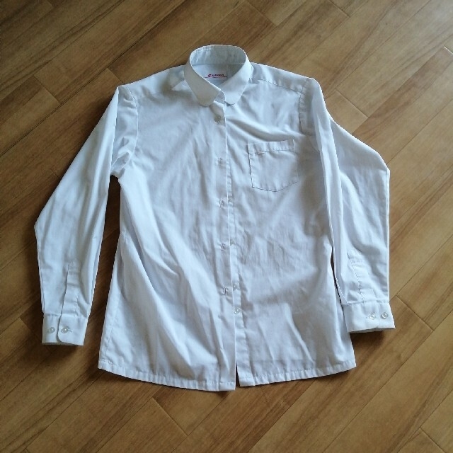 レディースワイシャツ2枚セット レディースのトップス(シャツ/ブラウス(長袖/七分))の商品写真