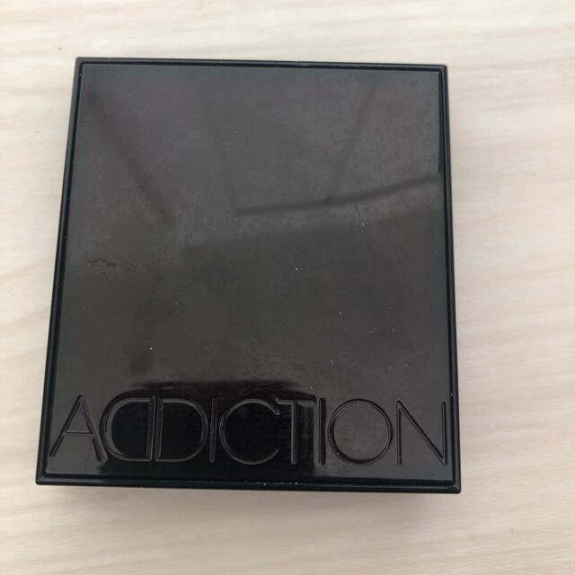 ADDICTION(アディクション)のアディクション　ケース コスメ/美容のコスメ/美容 その他(その他)の商品写真