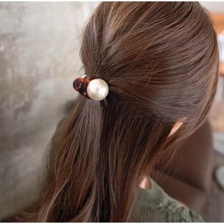 【新品未使用】韓国　一粒大粒パール　クリア　ヘアクリップ　♡♡ #11(バレッタ/ヘアクリップ)