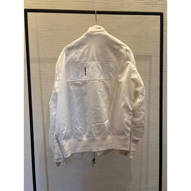 Christian Dior(クリスチャンディオール)のDIOR sacai コラボ　ボンバージャケット 白　46 2022ss　激レア メンズのジャケット/アウター(ブルゾン)の商品写真