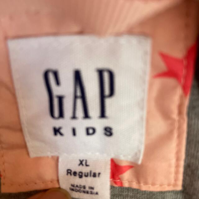 GAP Kids(ギャップキッズ)のGAP kids    ナイロンジャンパー　ガールズ150 キッズ/ベビー/マタニティのキッズ服女の子用(90cm~)(ジャケット/上着)の商品写真