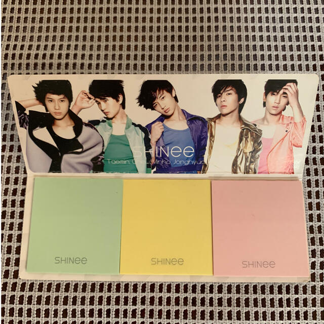 SHINee(シャイニー)のSHINee ポストイット　SMT公式 エンタメ/ホビーのCD(K-POP/アジア)の商品写真