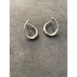 ピアス(ピアス)