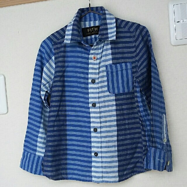 FITH(フィス)のFITH シャツ 青  110 キッズ/ベビー/マタニティのキッズ服男の子用(90cm~)(Tシャツ/カットソー)の商品写真