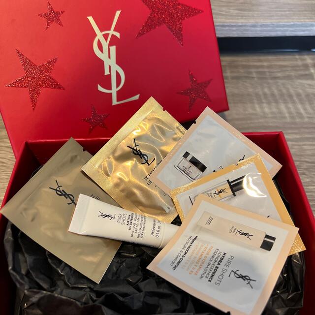 Yves Saint Laurent Beaute(イヴサンローランボーテ)のYSL ボックス、スキンケアサンプルセット レディースのバッグ(ショップ袋)の商品写真