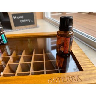 ドテラ(doTERRA)の【安心】【問い合わせ番号付き】【正規購入品】オンガード ブレンド 精油(エッセンシャルオイル（精油）)