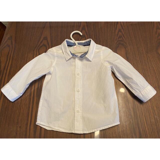H&M(エイチアンドエム)のH＆M子ども白シャツ 6〜9ヶ月 キッズ/ベビー/マタニティのベビー服(~85cm)(シャツ/カットソー)の商品写真