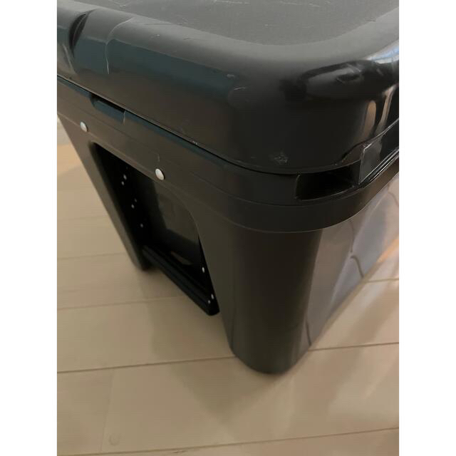 値下げ❗️YETI COOLERS TUNDRA 35qt CHARCOAL  スポーツ/アウトドアのアウトドア(その他)の商品写真