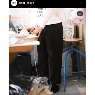 コモリ(COMOLI)の本日専用　neat Tokyo 21aw ウールギャバ　スタンダード　42 黒(スラックス)