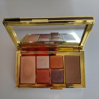 トムフォード(TOM FORD)のシェイドアンドイルミネイト フェースアンドアイパレット レッドハーネス(アイシャドウ)