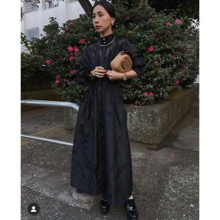 アメリヴィンテージ(Ameri VINTAGE)のUND SHEER JACQUARD TUCK DRESS(ロングワンピース/マキシワンピース)