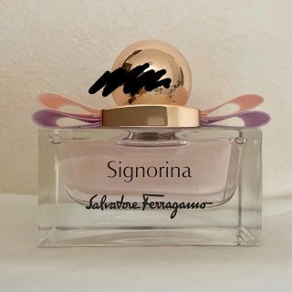 サルヴァトーレフェラガモ(Salvatore Ferragamo)のシニョリーナオードトワレ30ml(香水(女性用))