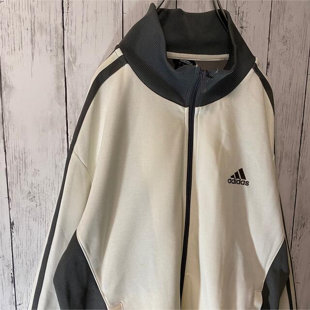 adidasアディダス　ワンポイント刺繍ロゴ　サイドライン　トラックジャケット