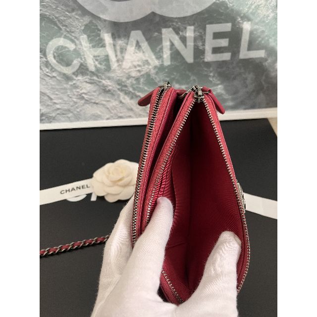 CHANEL(シャネル)の☆正規超極美品☆シャネル　ボーイ　チェーンウォレット　ラムスキン　ピンク♪ レディースのバッグ(ショルダーバッグ)の商品写真