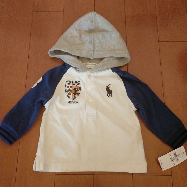 Ralph Lauren(ラルフローレン)のRALPH LAUREN ベビー パーカー 9M/75 キッズ/ベビー/マタニティのベビー服(~85cm)(Ｔシャツ)の商品写真