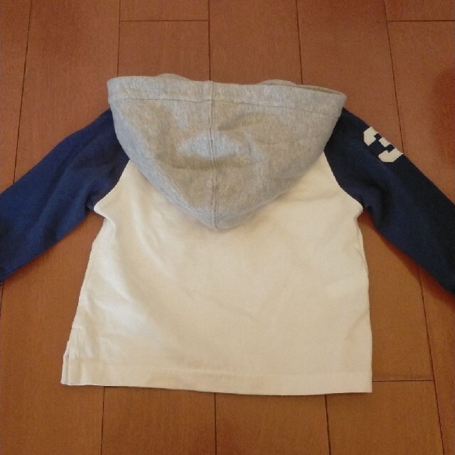 Ralph Lauren(ラルフローレン)のRALPH LAUREN ベビー パーカー 9M/75 キッズ/ベビー/マタニティのベビー服(~85cm)(Ｔシャツ)の商品写真