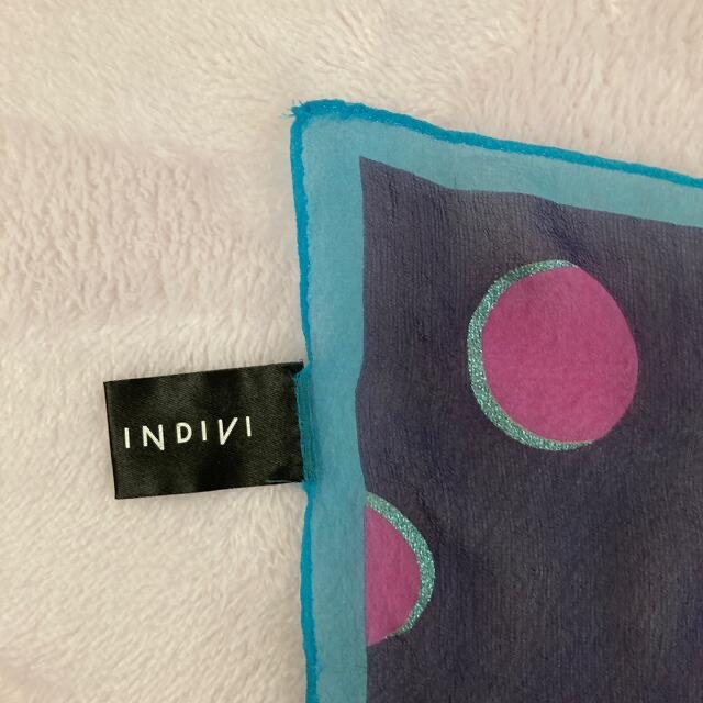 INDIVI(インディヴィ)のINDIVI スカーフ レディースのファッション小物(バンダナ/スカーフ)の商品写真