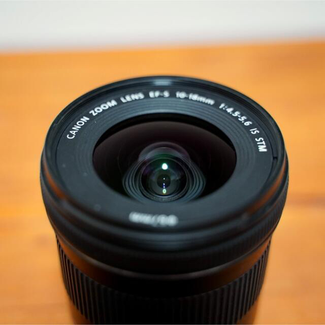 Canon(キヤノン)のCanon ef-s 10-18mm f4.5-5.6 is stm スマホ/家電/カメラのカメラ(レンズ(ズーム))の商品写真