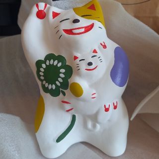 新品☆未使用☆輪葉葉　招き猫(置物)