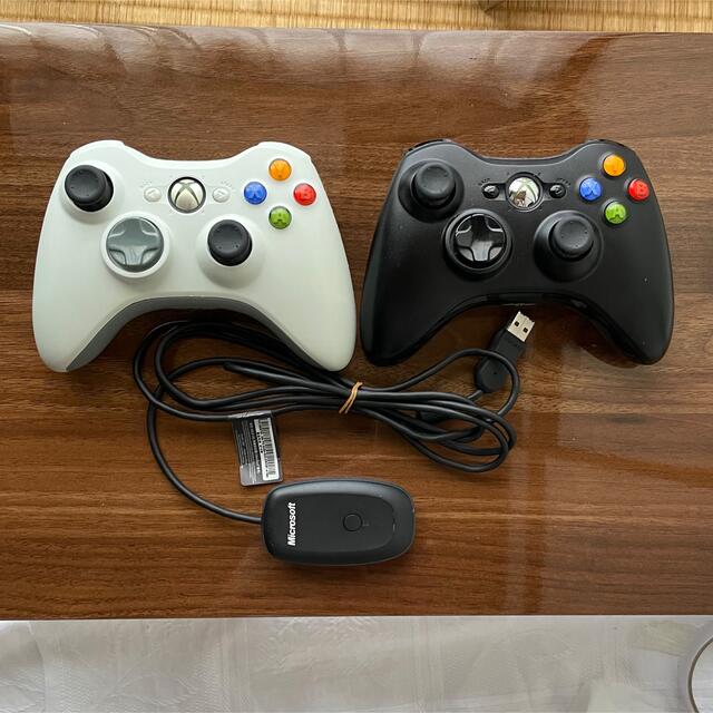 Xbox 360純正ワイヤレスレシーバーとワイヤレスコントローラー2個 ジャンク
