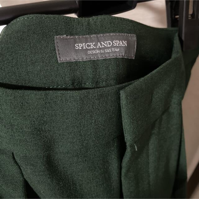 Spick & Span(スピックアンドスパン)の✴︎売り切り大セール✴︎Spickand spanフロントタッククロップドパンツ レディースのパンツ(クロップドパンツ)の商品写真