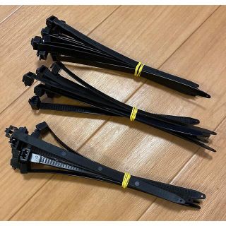 結束バンド　タイラップ　インシュロック　黒色　30本セット　長さ18cm(メンテナンス用品)