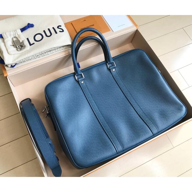 最も信頼できる Vuitton Louis PDV ブリーフケース Taigaブルー PM