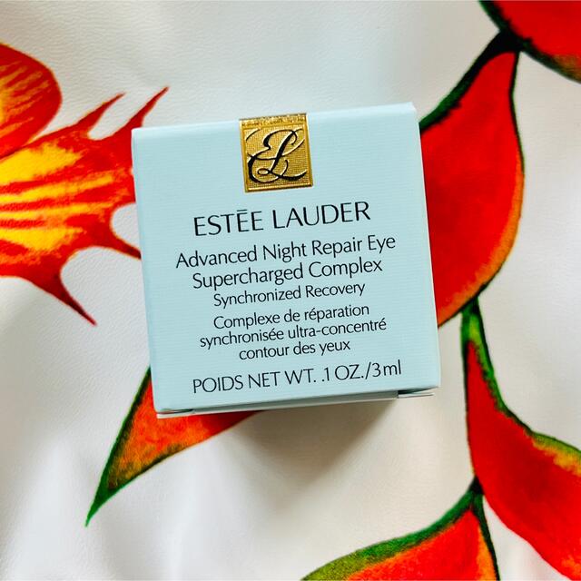 Estee Lauder(エスティローダー)のエスティーローダー　アドバンスナイトリペアSRコンプレックス　＆　ポーチセット コスメ/美容のスキンケア/基礎化粧品(アイケア/アイクリーム)の商品写真