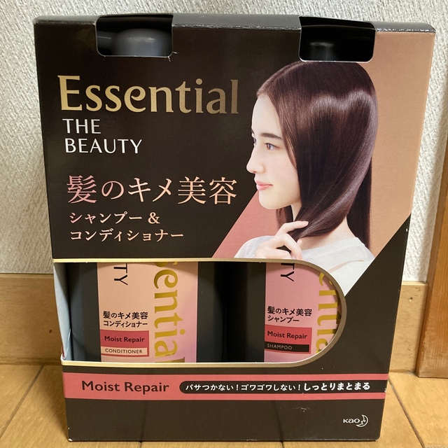 エッセンシャル ザビューティ モイストリペア ポンプセット(1セット) コスメ/美容のヘアケア/スタイリング(シャンプー)の商品写真