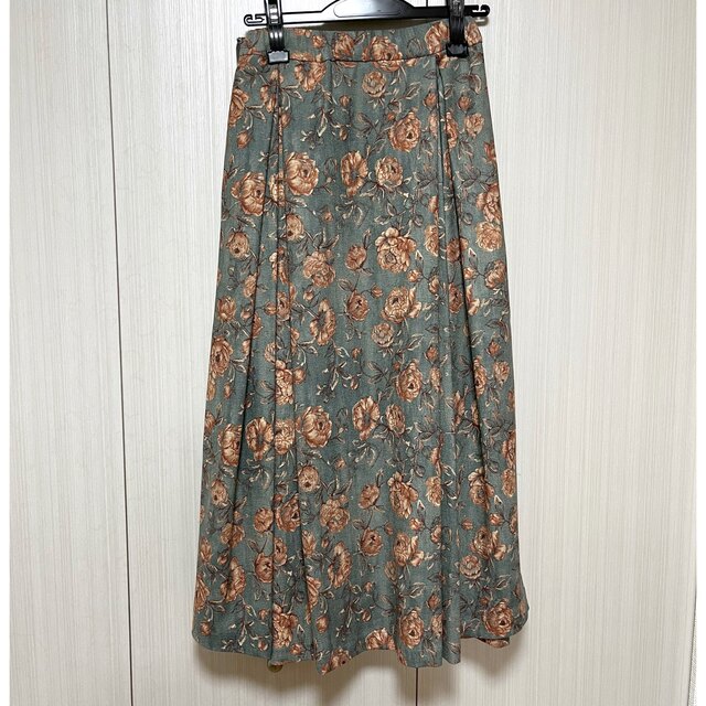 Ameri VINTAGE(アメリヴィンテージ)のameri vintage CHARLOTTE FLARE SKIRT アメリ レディースのスカート(ロングスカート)の商品写真