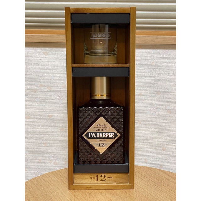 【終売品】I.W.ハーパー12年　700ml 正規品　化粧箱入り